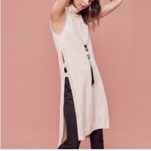 Anthropologie La Fee Verte cream colored open side maxi sweater. Size XS
